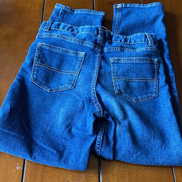 OshKosh B’Gosh 10R jeans. Approximately 31 inches long. Nice condition - Picture 4 of 7